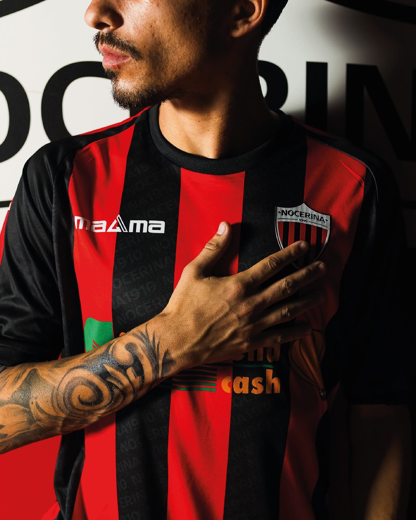 Nocerina, svelata la nuova maglia 2025/26: tradizione, stile e identità