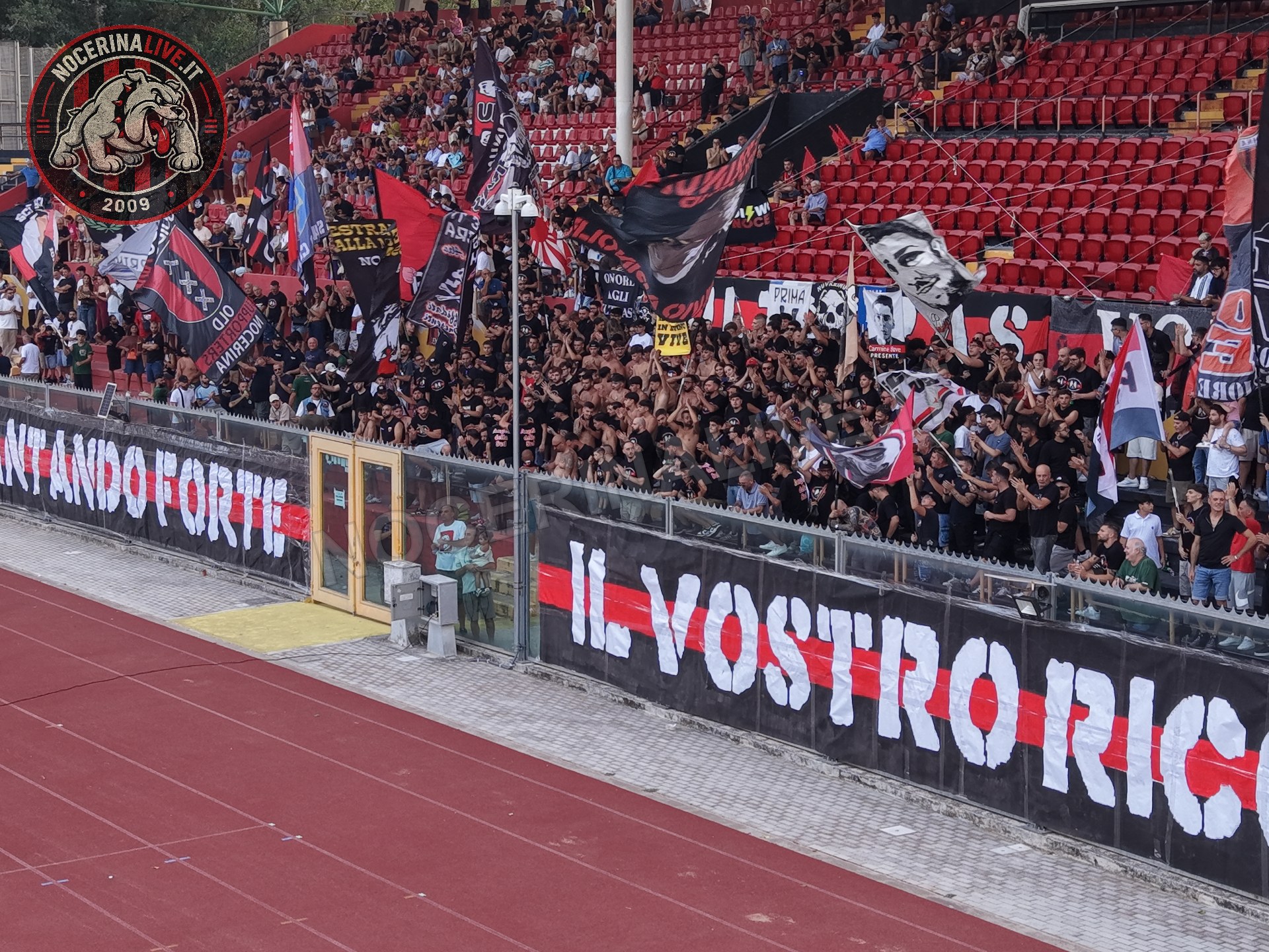 Fotogallery – Angeli della Sud: il San Francesco si illumina nel ricordo degli ultras scomparsi