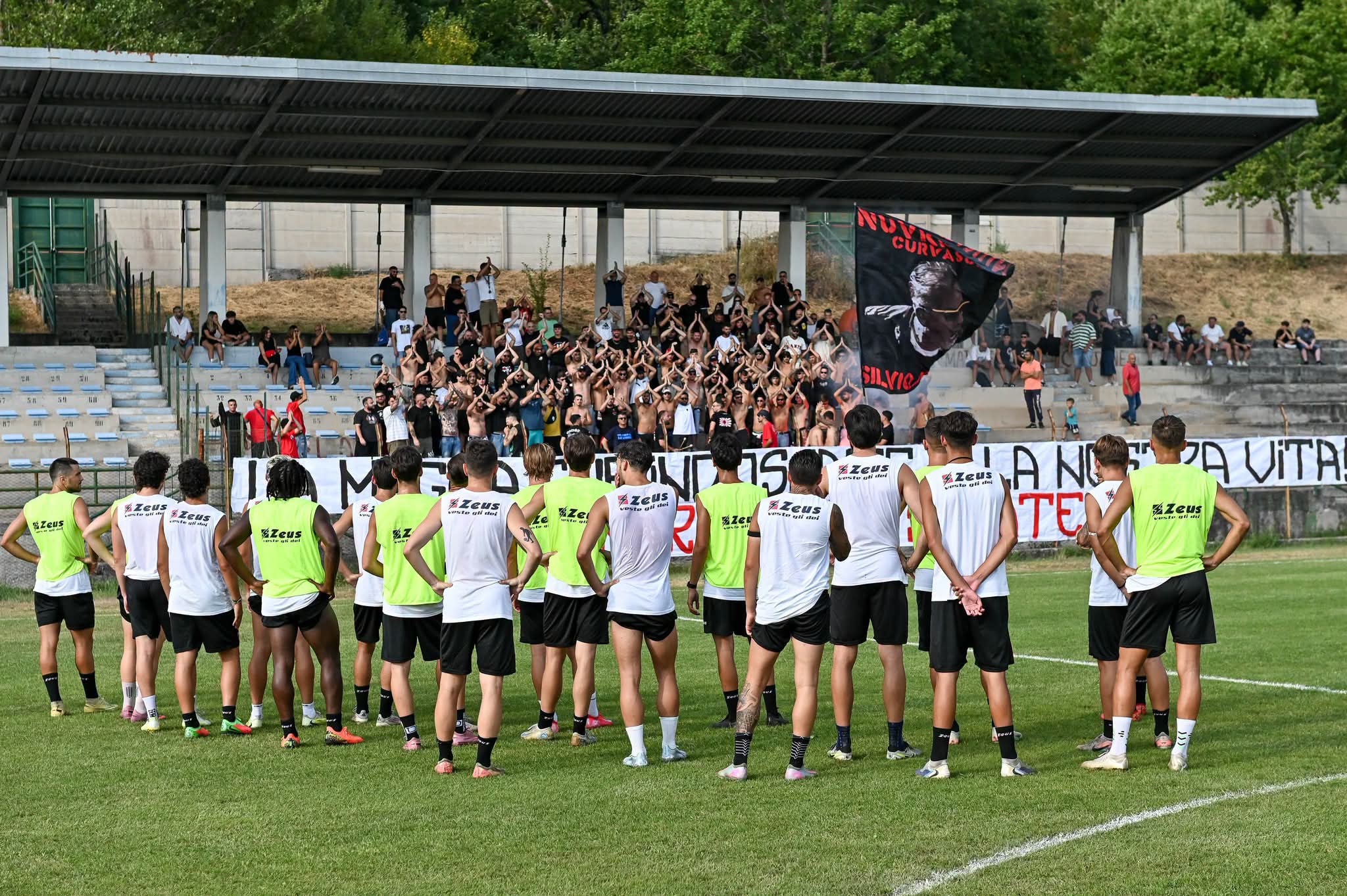 Nocerina, uniti e compatti